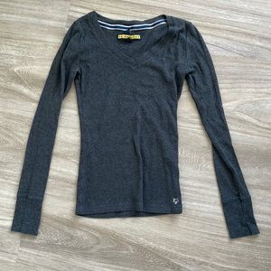 Grey ribbed long sleeve V-neck